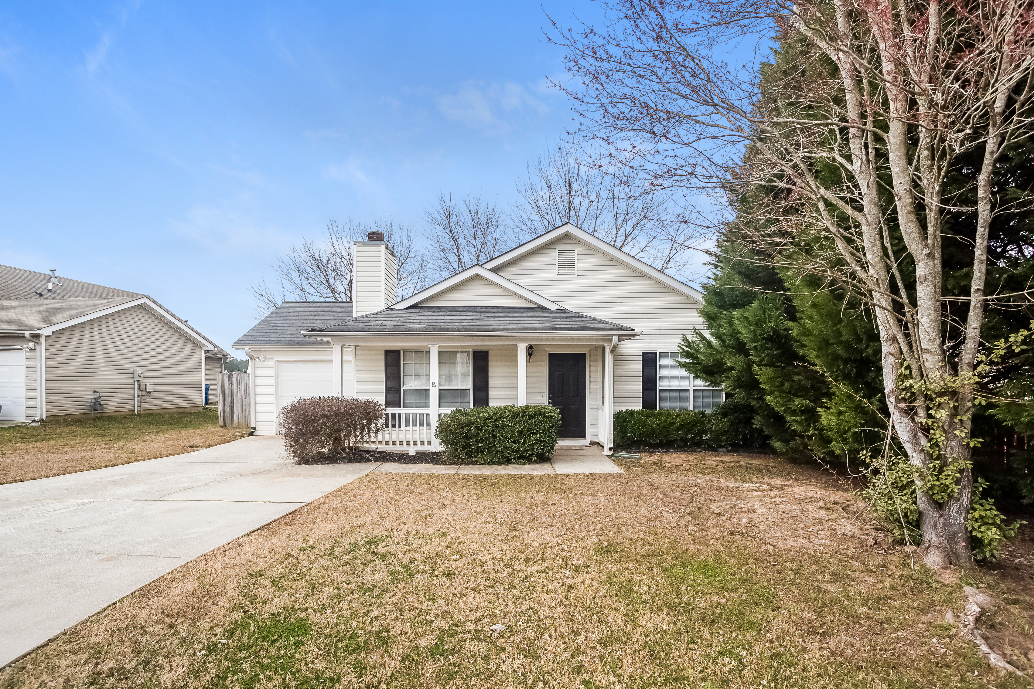 5857 Eagles Feather Ln Riverdale, GA 30274